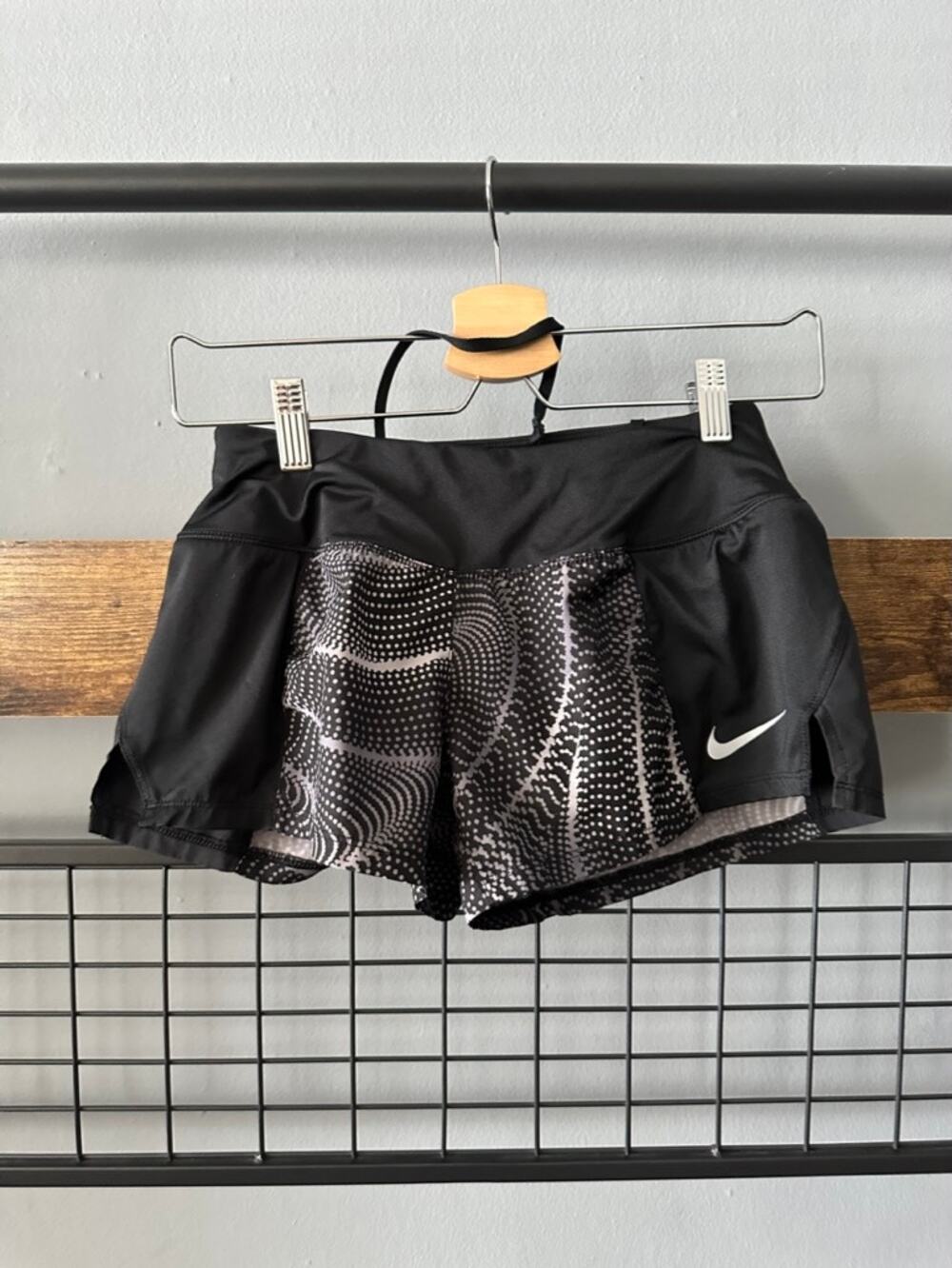 Nike Women's Black Dri-Fit Printed Running Shorts | Size XS